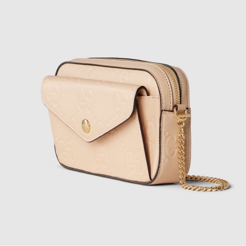 Gucci Cream Crossbody Bag with Gold Chain Detail